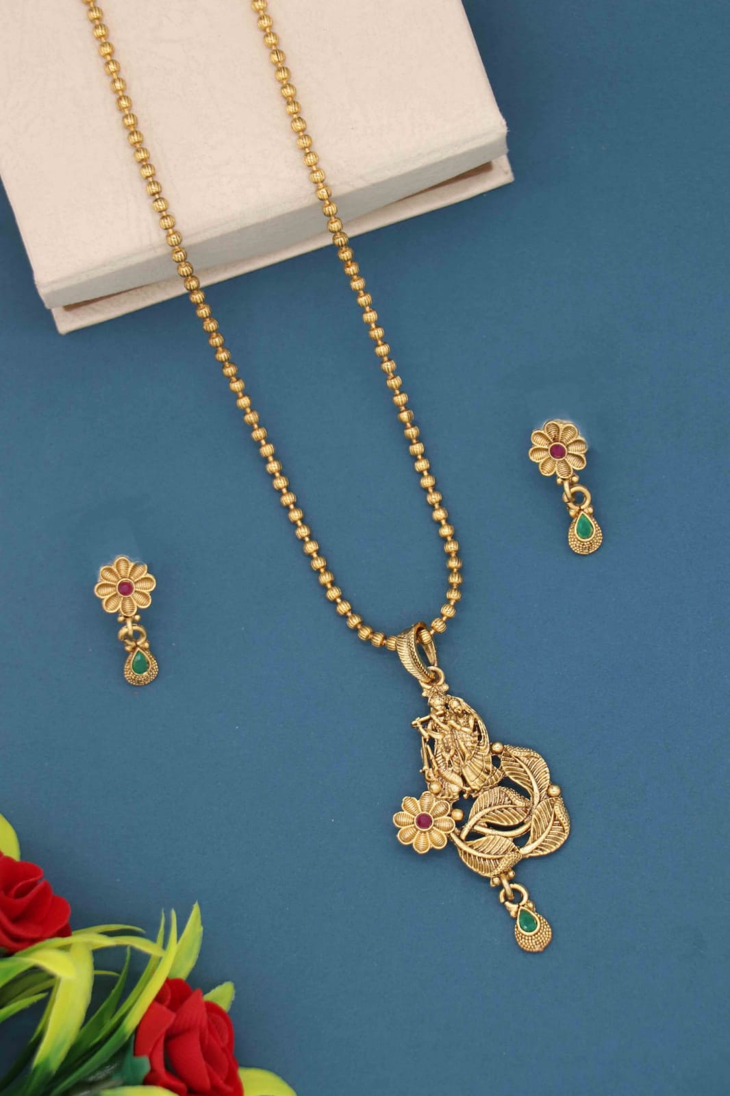 Gold Plated Floral Design Pendant Chain and Earring Set – Gifts and Fashion